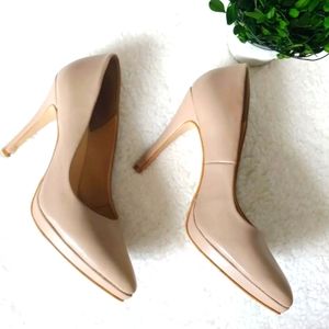 Perugia beige women's high heels size 9 Great condition